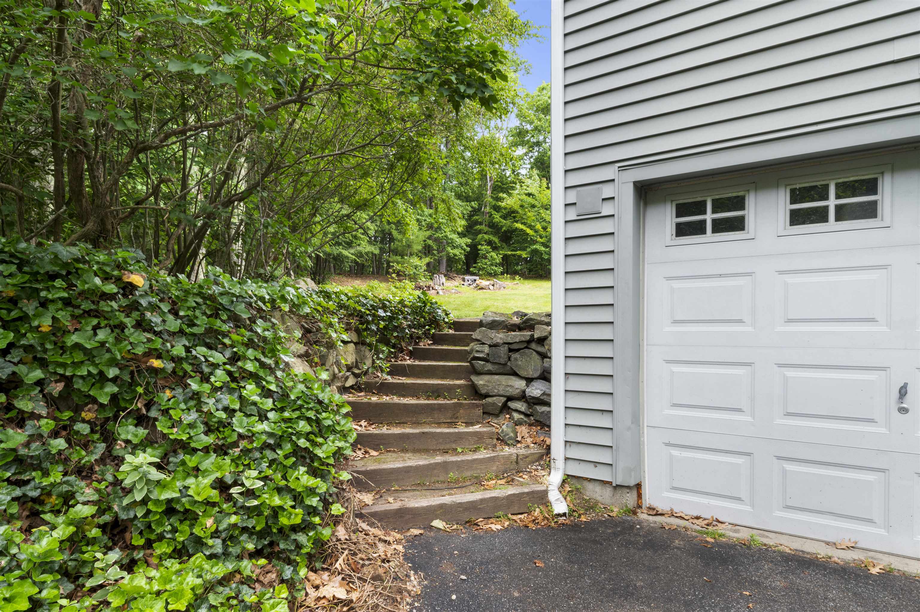 2 Ridgewood Drive Kingston, NH 03848 - Photo 33 of 49 Gallery Image 33