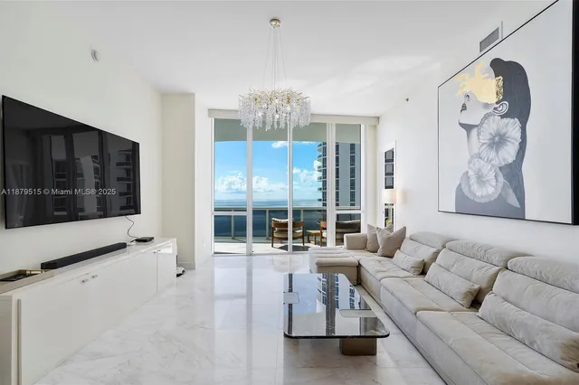 $10,000 | 16001 Collins Avenue, Unit 3507, Sunny Isles Beach, FL 33160
