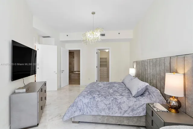 $10,000 | 16001 Collins Avenue, Unit 3507, Sunny Isles Beach, FL 33160