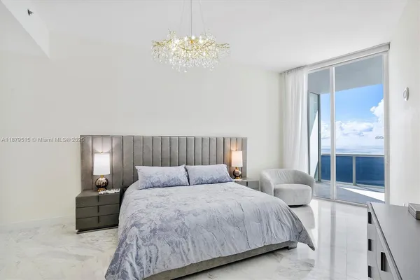 $10,000 | 16001 Collins Avenue, Unit 3507, Sunny Isles Beach, FL 33160