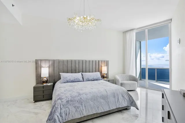 $10,000 | 16001 Collins Avenue, Unit 3507, Sunny Isles Beach, FL 33160