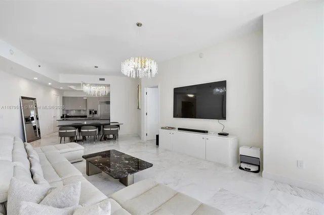 $10,000 | 16001 Collins Avenue, Unit 3507, Sunny Isles Beach, FL 33160