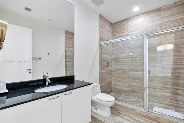 $10,000 | 16001 Collins Avenue, Unit 3507, Sunny Isles Beach, FL 33160