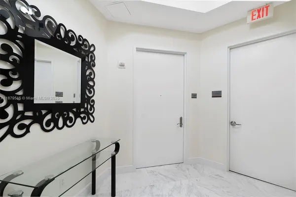 $10,000 | 16001 Collins Avenue, Unit 3507, Sunny Isles Beach, FL 33160