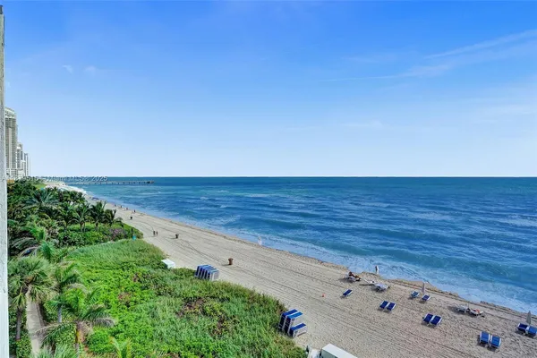 $10,000 | 16001 Collins Avenue, Unit 3507, Sunny Isles Beach, FL 33160