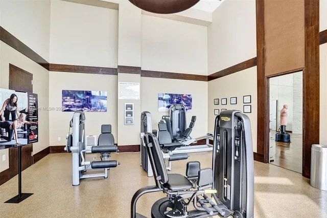 $10,000 | 16001 Collins Avenue, Unit 3507, Sunny Isles Beach, FL 33160