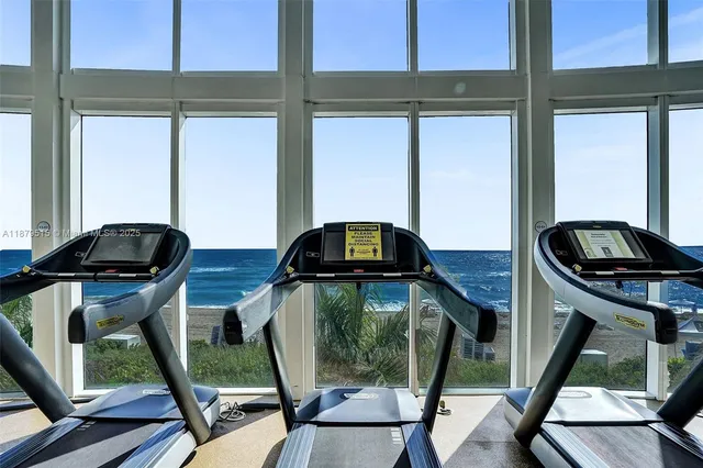 $10,000 | 16001 Collins Avenue, Unit 3507, Sunny Isles Beach, FL 33160