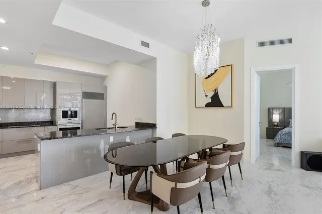 $10,000 | 16001 Collins Avenue, Unit 3507, Sunny Isles Beach, FL 33160