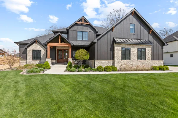 $1,055,000 | 9609 Tall Grass Trail, St. John, IN 46373