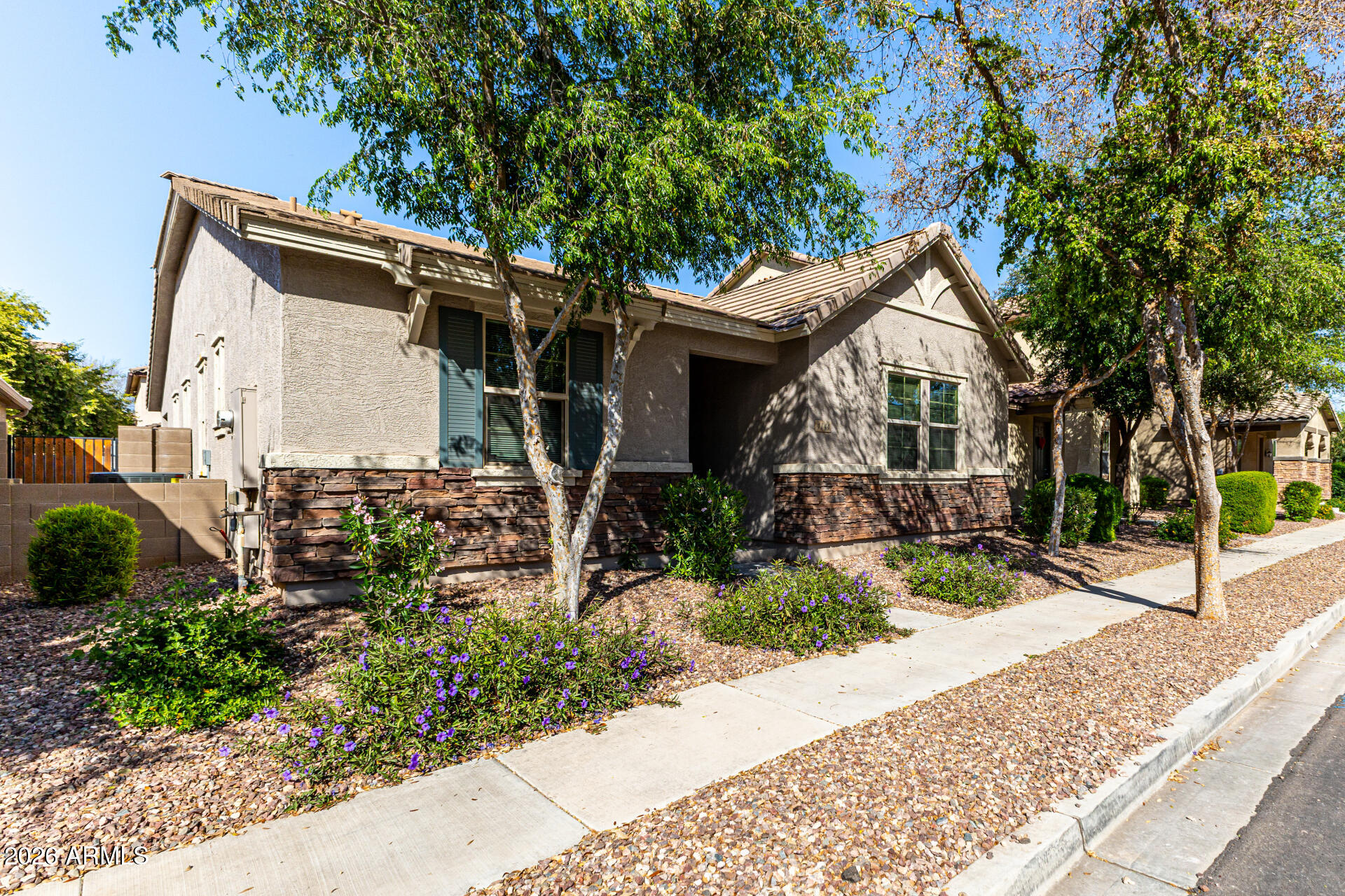 4144 East Devon Drive Gilbert, AZ 85296 - Photo 2 of 31 2 - Devon