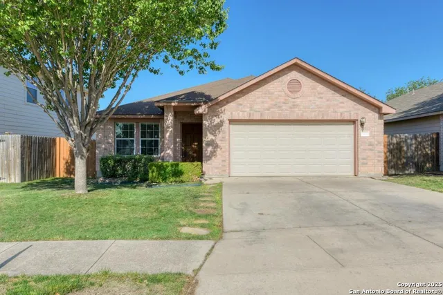 $220,000 | 7415 Copper Mesa, Converse, TX 78109