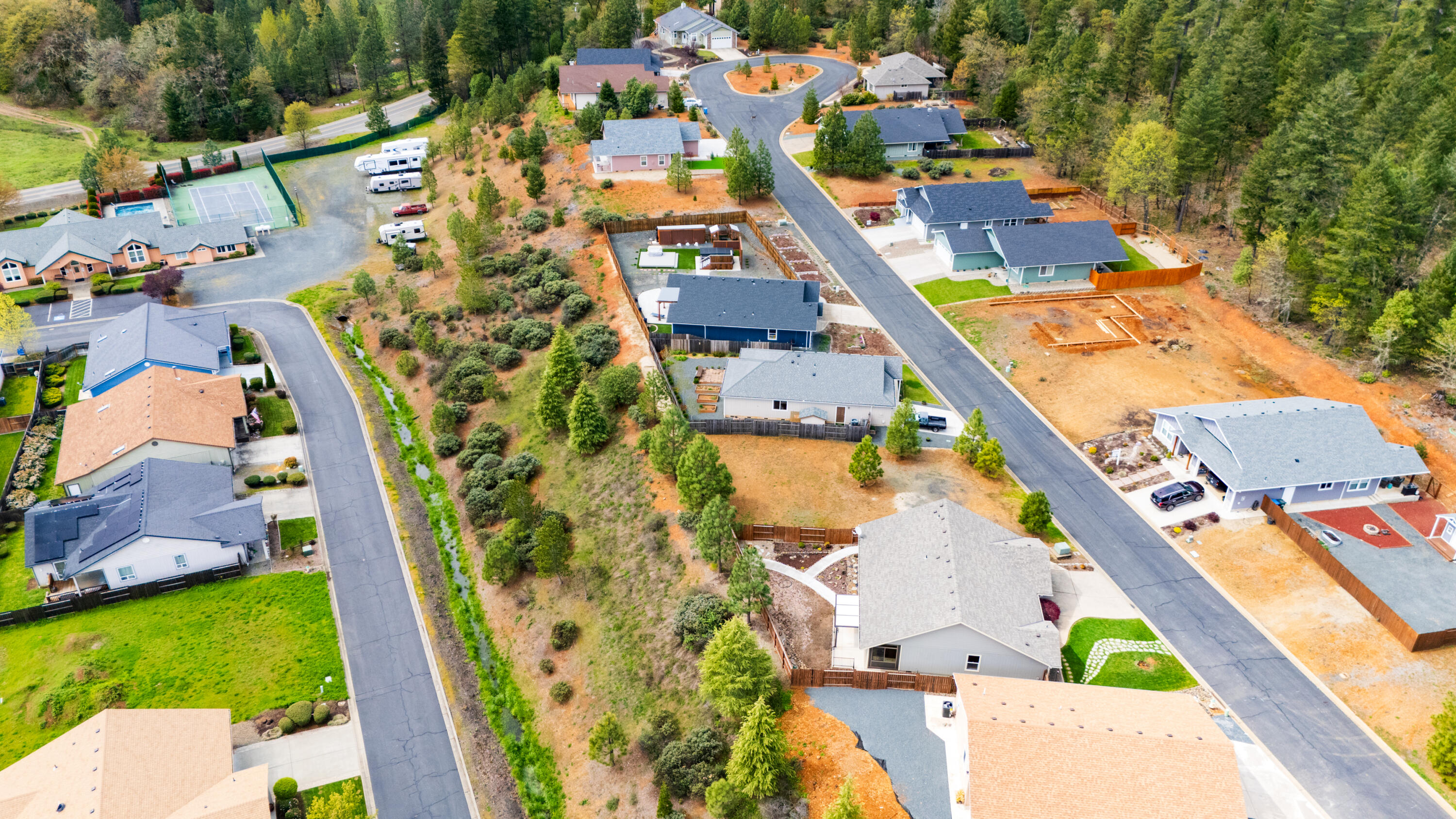 320 Cedar Ridge Cave Junction, OR 97523 - Photo 4 of 7 320-2