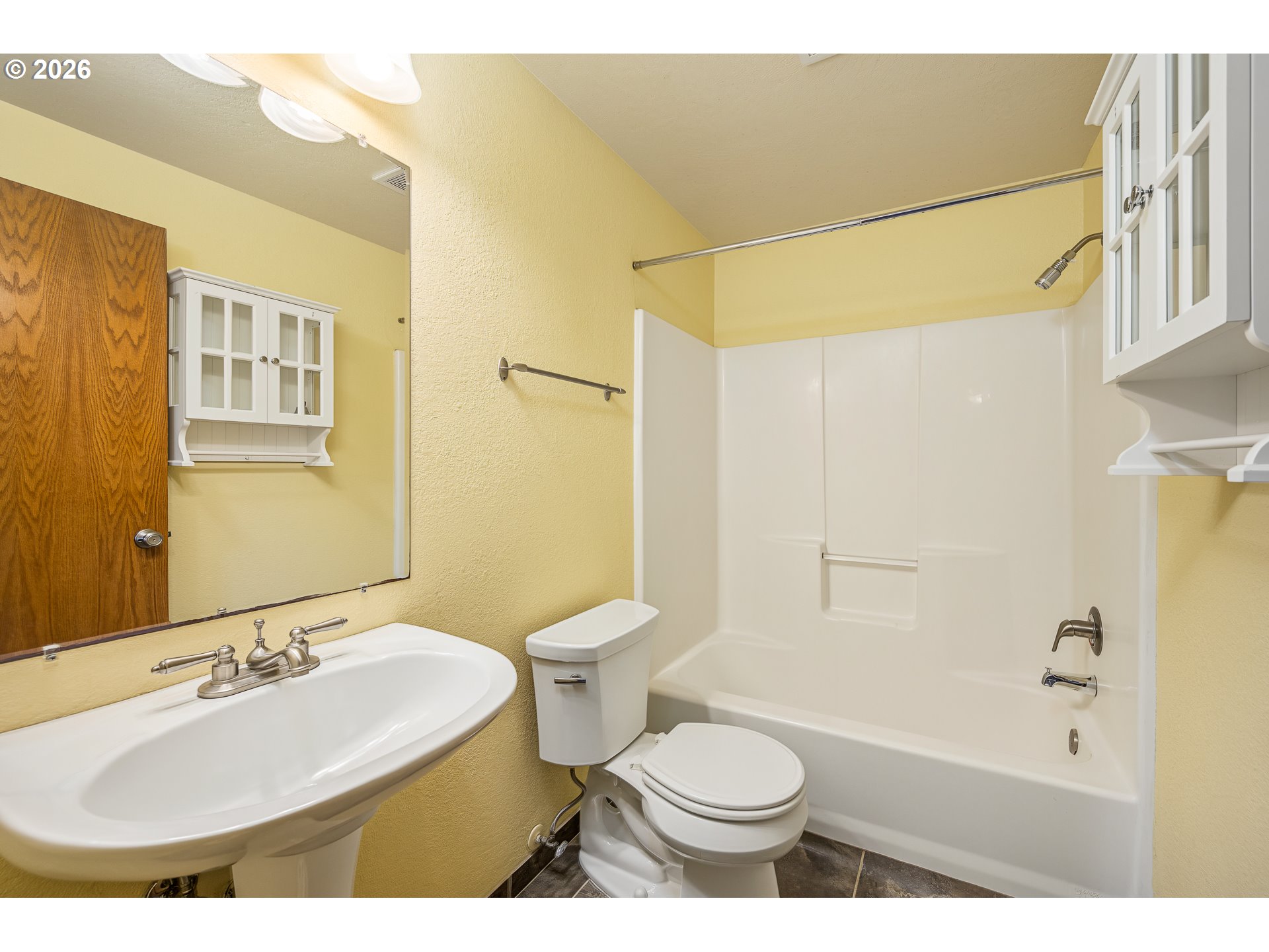 4351 Elderberry Street Springfield, OR 97478 - Photo 12 of 38
