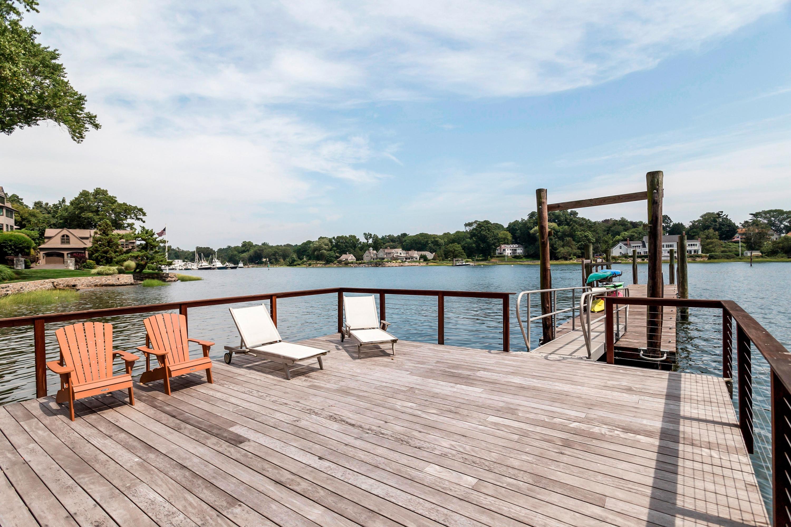 17 Thomas Place Rowayton, CT 06853 - Photo 32 of 37 a view of ocean from a balcony