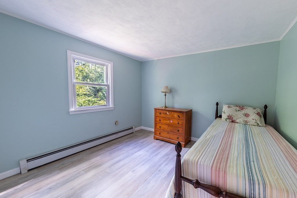 86 Valley Road Lunenburg, MA 01462 - Photo 25 of 34