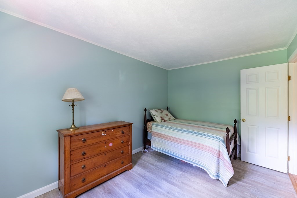 86 Valley Road Lunenburg, MA 01462 - Photo 26 of 34