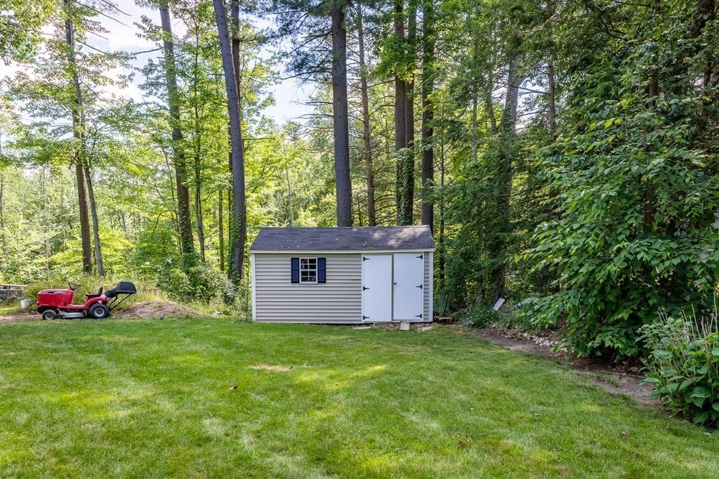 86 Valley Road Lunenburg, MA 01462 - Photo 8 of 34