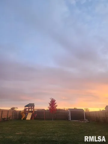 $405,000 | 4501 West 14th Street, Davenport, IA 52804