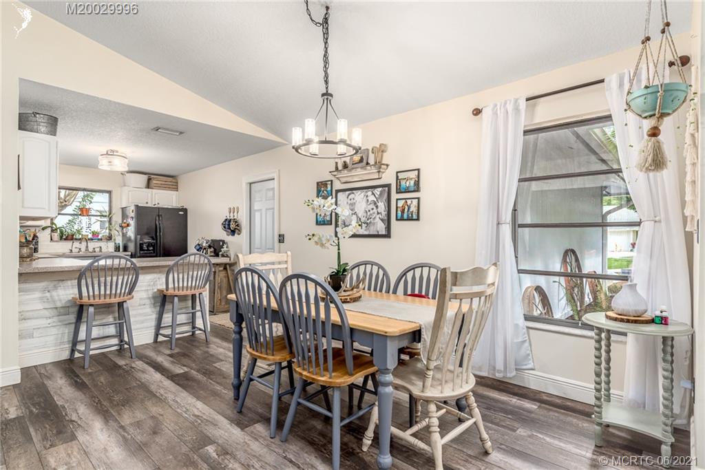 6906 Southeast Raintree Avenue Stuart, FL 34997 - Photo 14 of 20 Gallery Image 14
