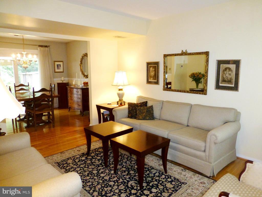 7719 Durer Court Springfield, VA 22153 - Photo 18 of 30 Living Room