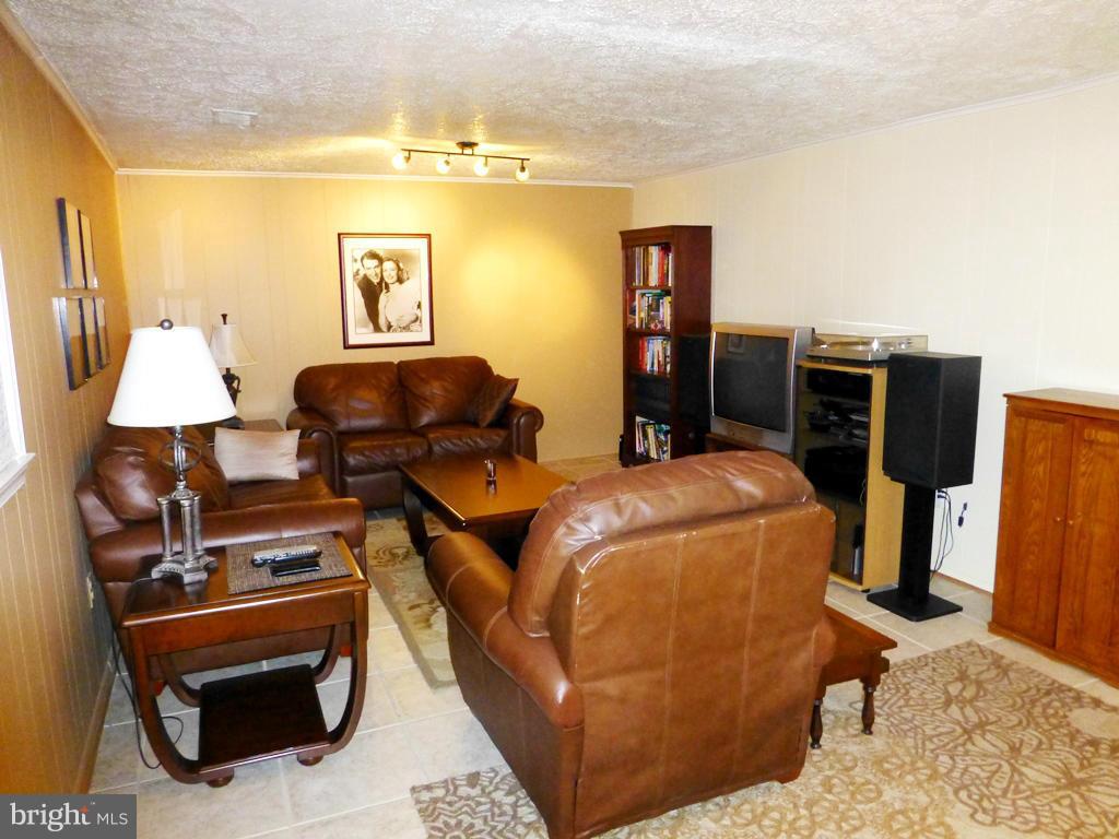 7719 Durer Court Springfield, VA 22153 - Photo 30 of 30 Family Room