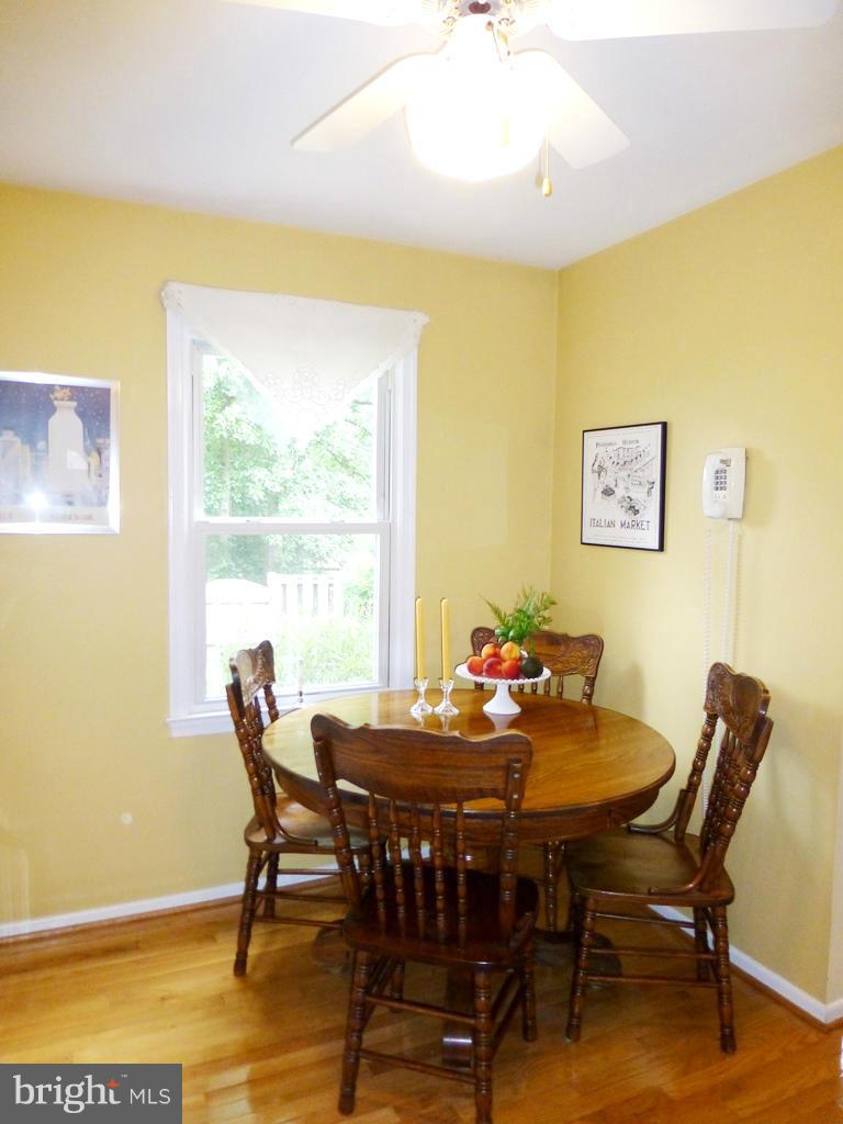 7719 Durer Court Springfield, VA 22153 - Photo 8 of 30 Kitchen