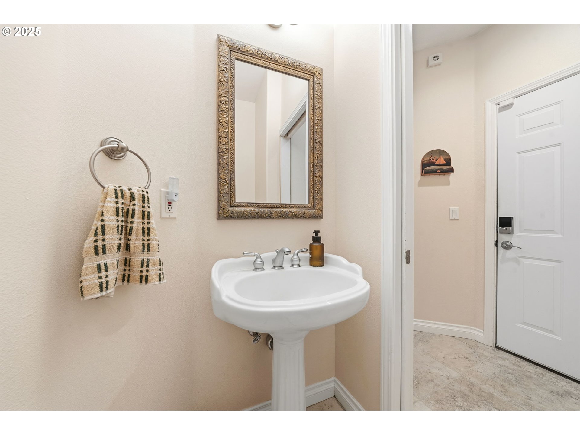 7311 Northeast 317th Place Camas, WA 98607 - Photo 28 of 48 Den/Office