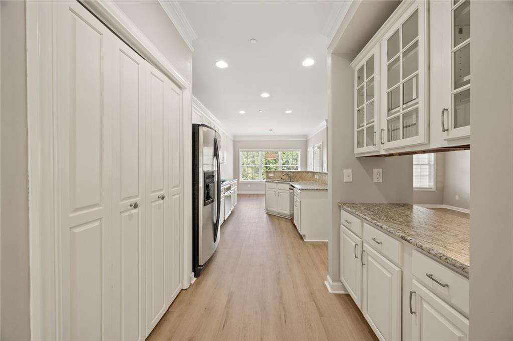 316 Holbrook Road Smyrna, GA 30082 - Photo 15 of 55 Gallery Image 15