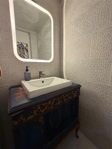 $2,450 | 402 Hyde Park Boulevard, Unit 4, Houston, TX 77006