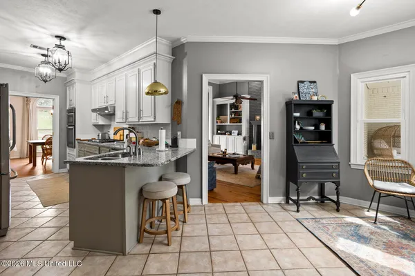 $399,000 | 423 Woodlands Circle, Brandon, MS 39047