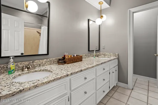 $399,000 | 423 Woodlands Circle, Brandon, MS 39047