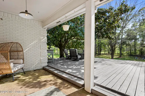 $399,000 | 423 Woodlands Circle, Brandon, MS 39047