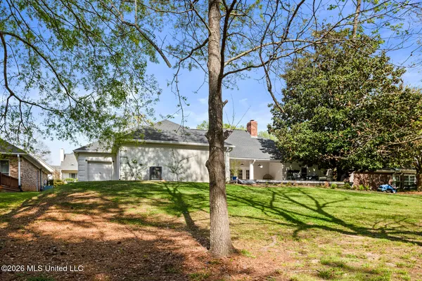 $399,000 | 423 Woodlands Circle, Brandon, MS 39047