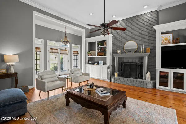 $399,000 | 423 Woodlands Circle, Brandon, MS 39047