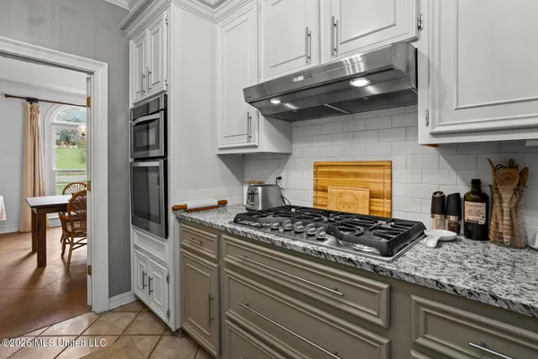 $399,000 | 423 Woodlands Circle, Brandon, MS 39047