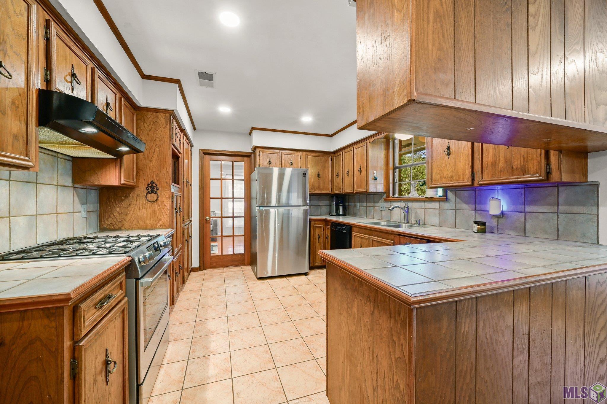 3715 Pine Park Drive Baton Rouge, LA 70809 - Photo 12 of 31