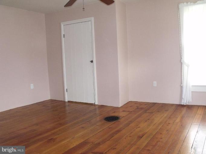26038 Frederick Road Clarksburg, MD 20871 - Photo 20 of 27 Bedroom #1