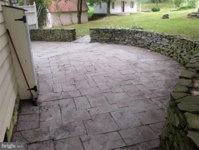 26038 Frederick Road Clarksburg, MD 20871 - Photo 4 of 27 Patio