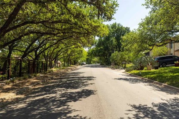 $2,845,000 | 1805 Brookhaven Drive, Austin, TX 78704