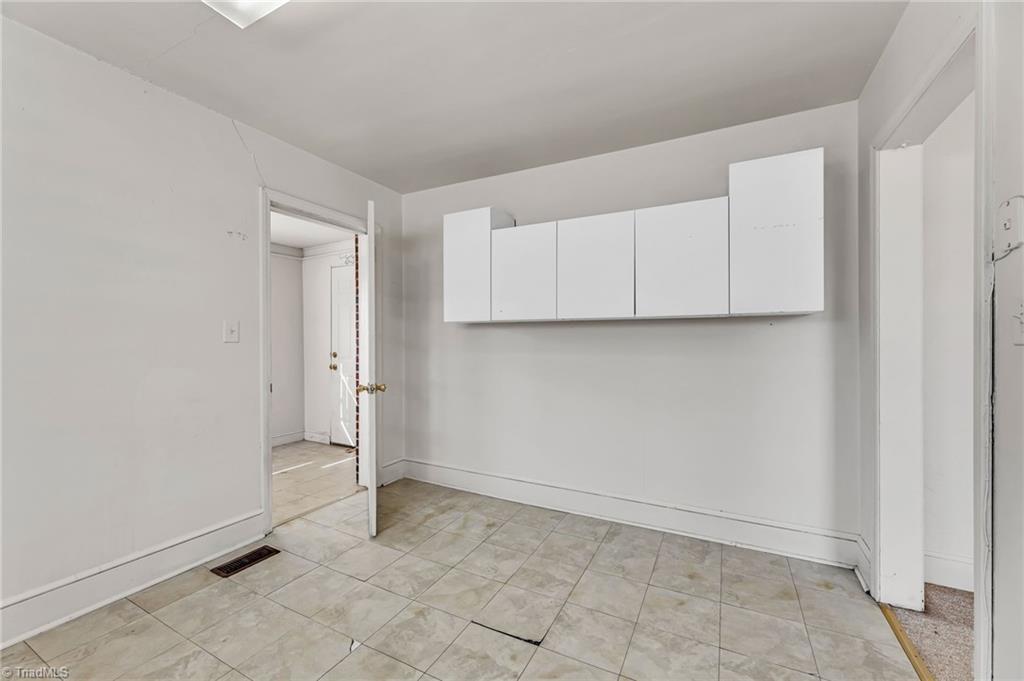 605 East Fairfield Road High Point, NC 27263 - Photo 13 of 43 Gallery Image 13