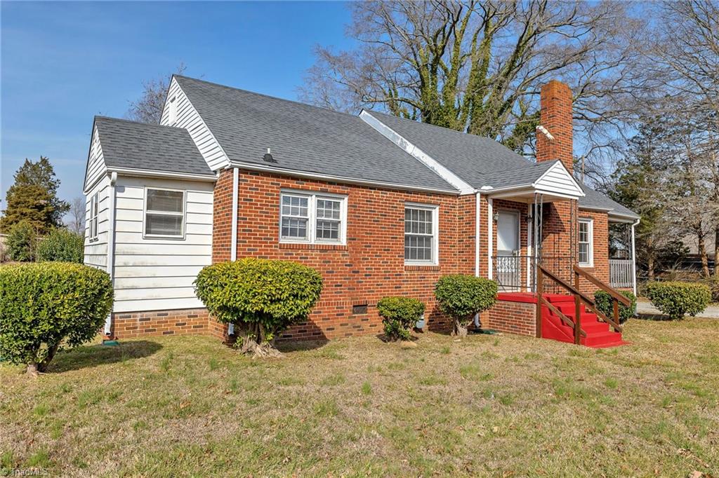 605 East Fairfield Road High Point, NC 27263 - Photo 2 of 43 Gallery Image 2