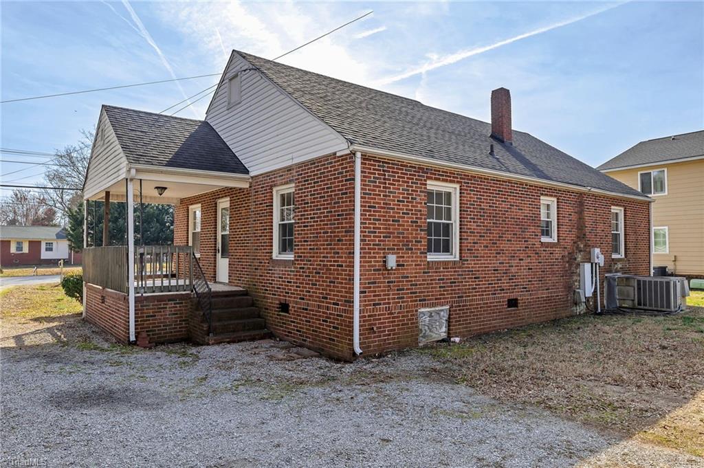 605 East Fairfield Road High Point, NC 27263 - Photo 24 of 43 Gallery Image 24