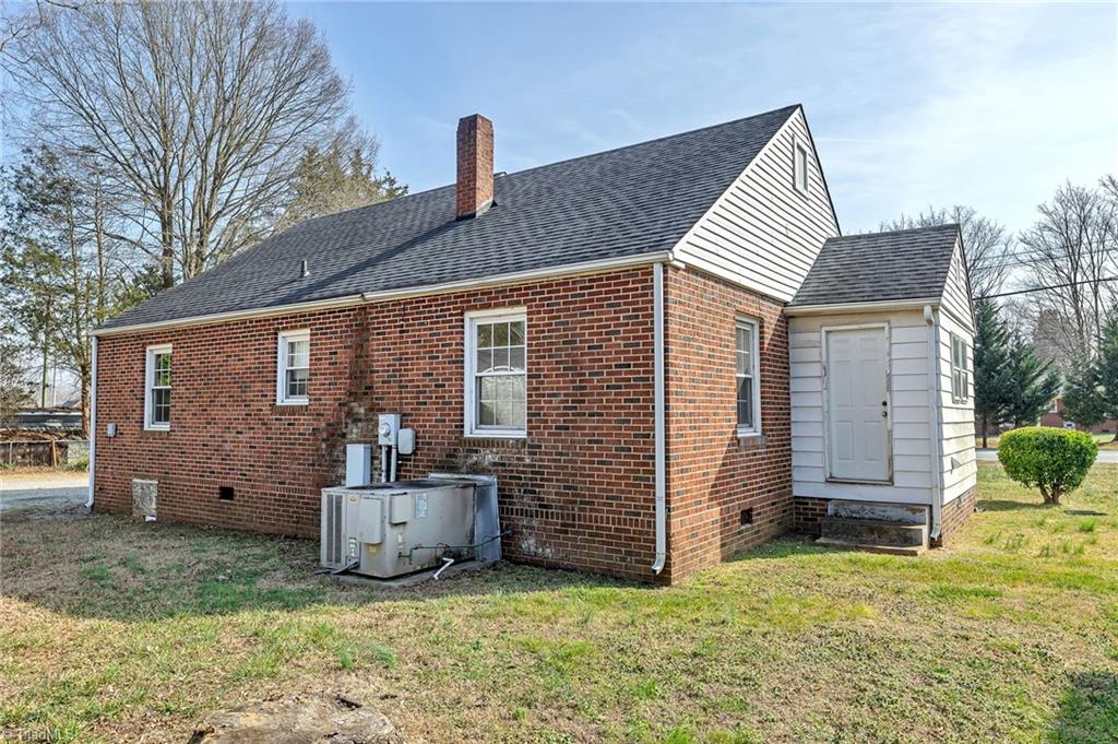 605 East Fairfield Road High Point, NC 27263 - Photo 26 of 43 Gallery Image 26