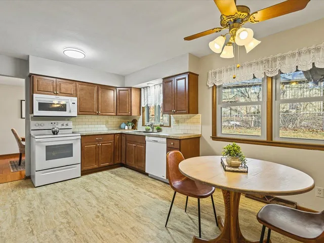 $252,500 | 4616 Lanewood Drive, Rockford, IL 61108