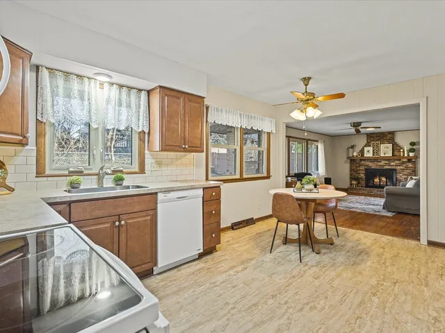 $252,500 | 4616 Lanewood Drive, Rockford, IL 61108