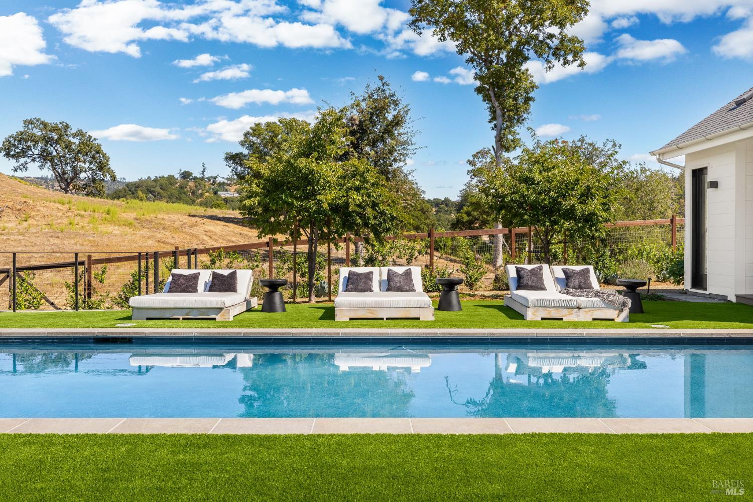 987 Mark West Springs Road Santa Rosa, CA 95404 - Photo 26 of 98