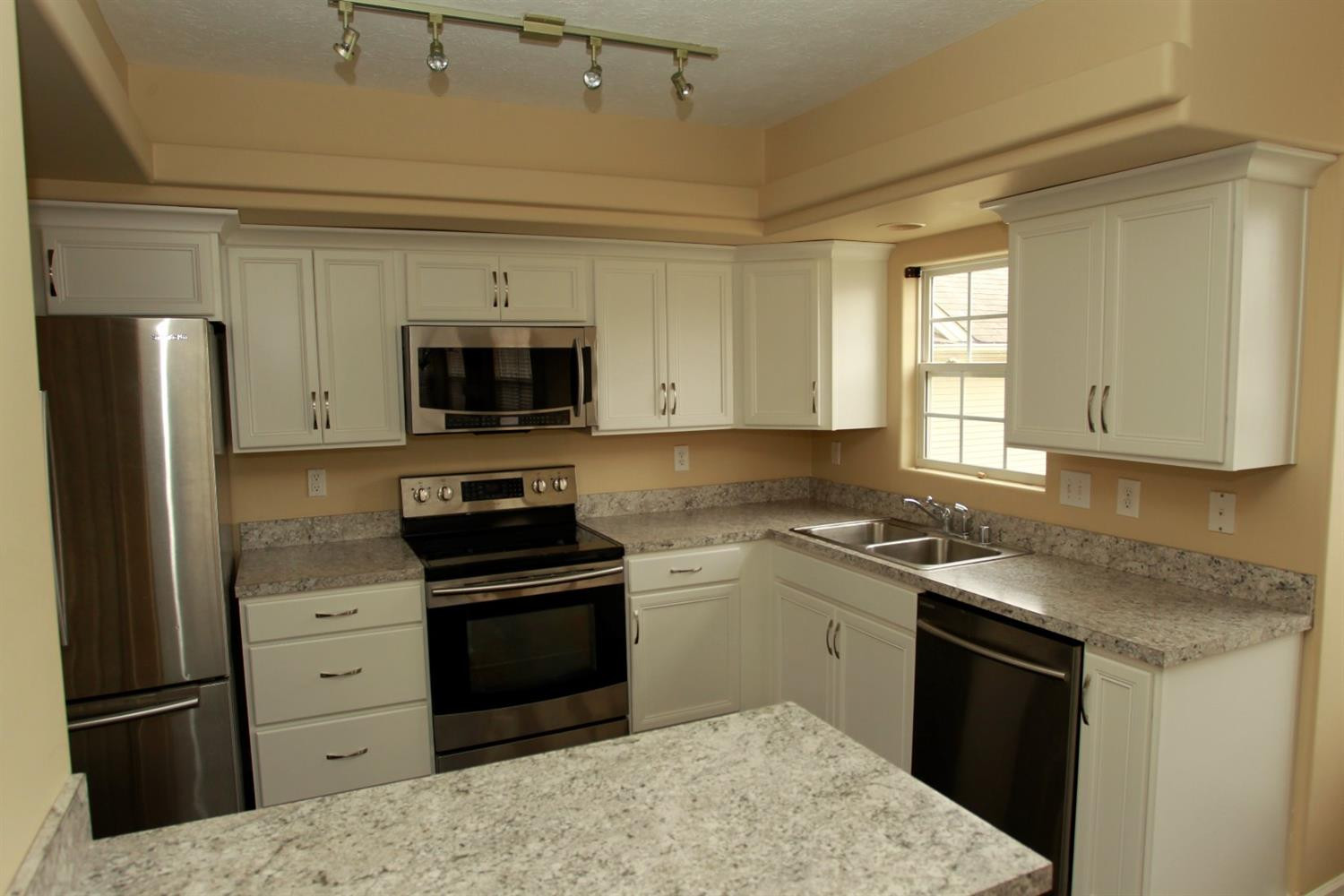 3025 Shady Knoll Rest Lexington, KY 40511 - Photo 10 of 40 Photo 10