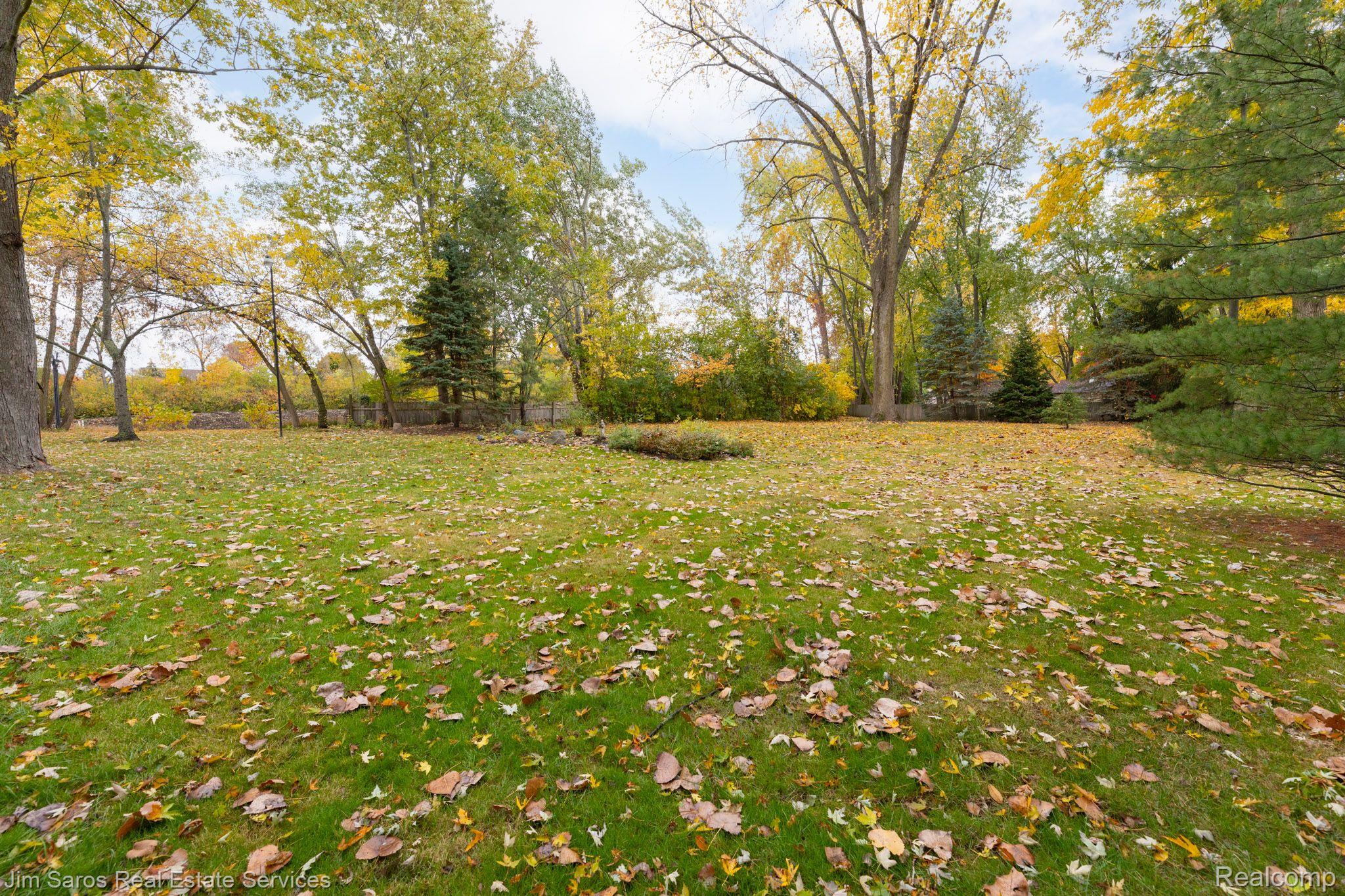 1745 June Avenue Rochester, MI 48309 - Photo 6 of 17 Gallery Image 6
