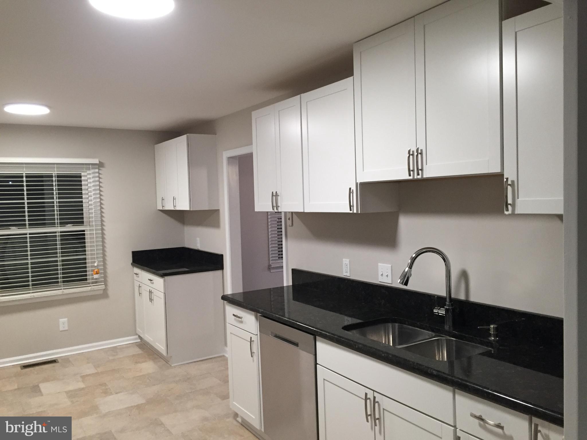 2127 Sebastian Road Fredericksburg, VA 22405 - Photo 3 of 34 Kitchen
