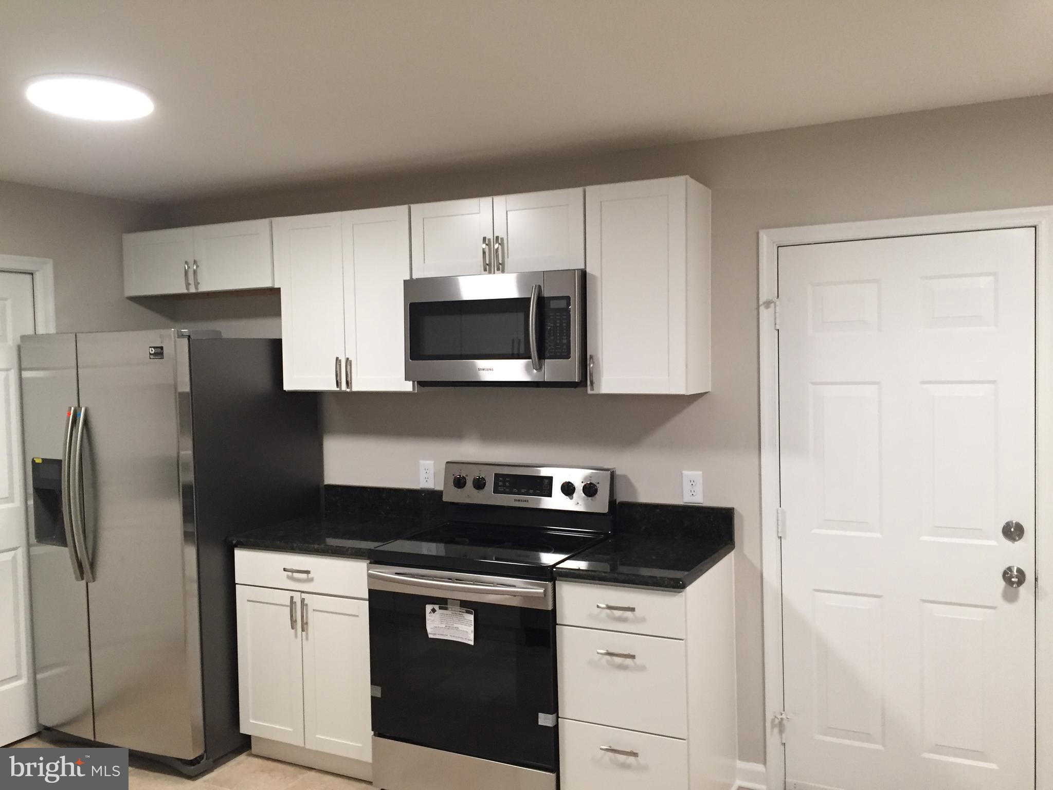 2127 Sebastian Road Fredericksburg, VA 22405 - Photo 5 of 34 Kitchen